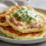 Placuszki twarogowe z air fryera, pyszna i zdrowa przekąska.